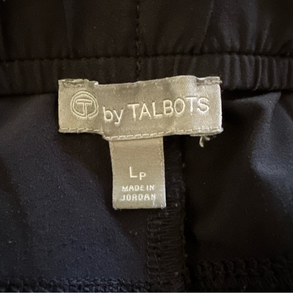 T by Talbots Black Capri Pants Relaxed Fit - Picture 11 of 12